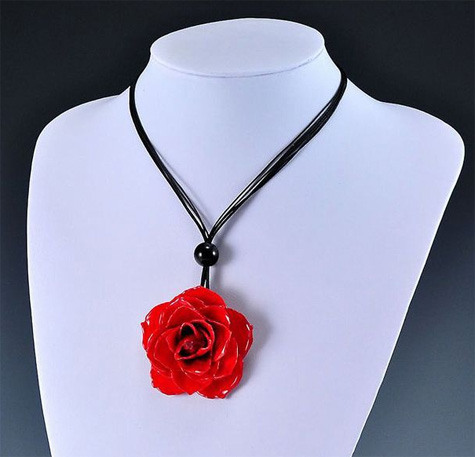 Real Red Preserved Rose Necklace